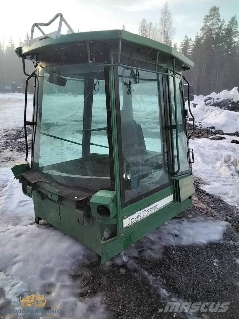 John Deere 1710 Кабіна