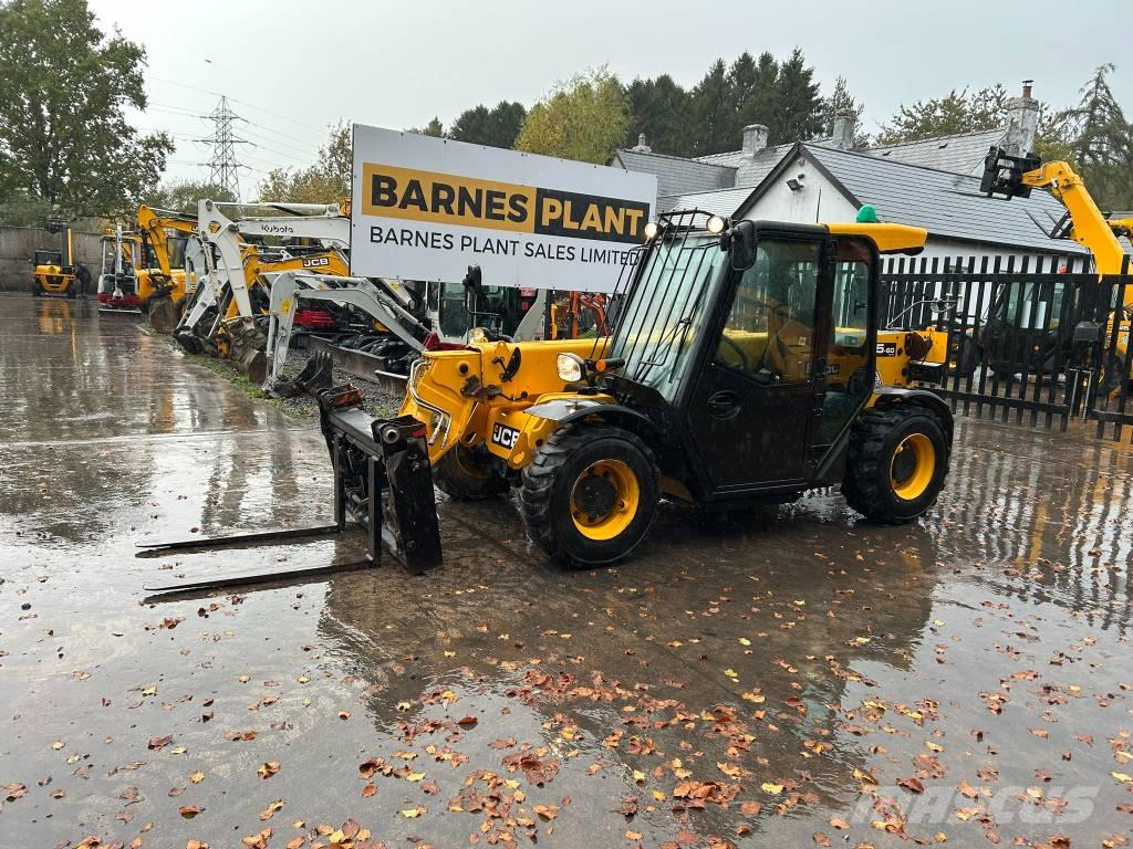 JCB 525-60 Телескопічні навантажувачі