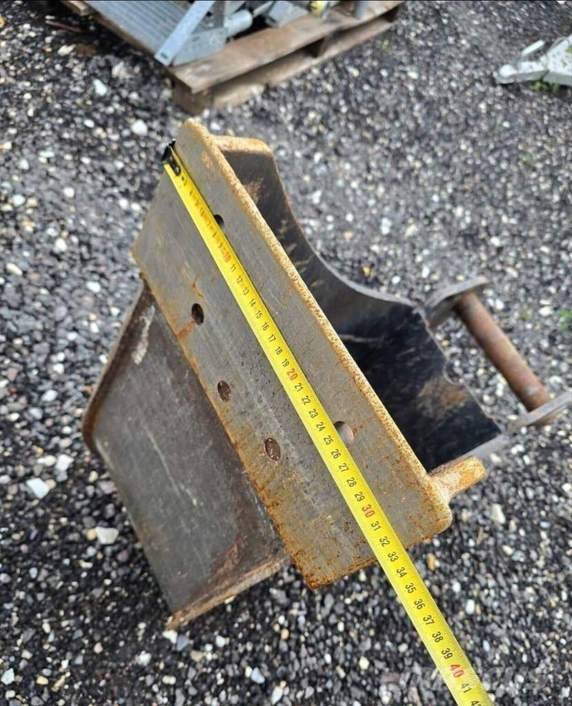 CAT 444F2 Екскаватори-навантажувачі