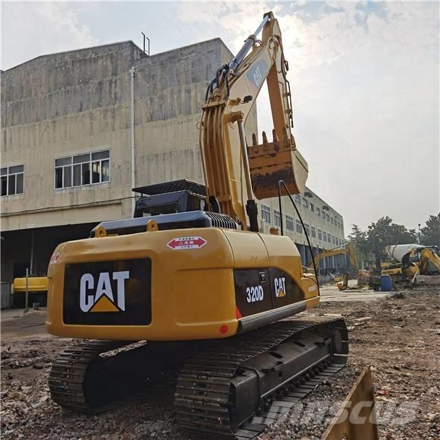 CAT 320D Гусеничні екскаватори
