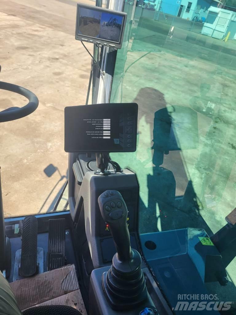 Fuchs MHL 331 Перевантажувачі металобрухту/промислові навантажувачі