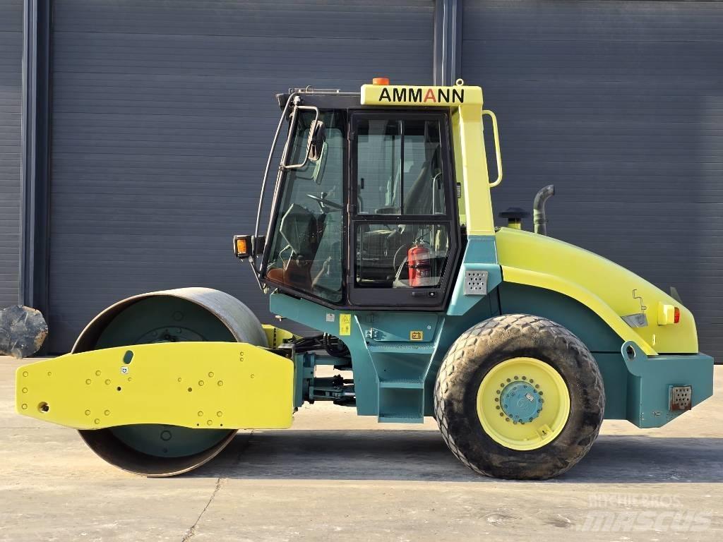 Ammann VV 700 D Комбіновані катки