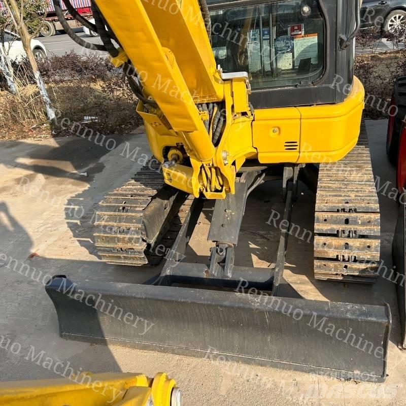 Komatsu PC35MR Міні-екскаватори < 7т