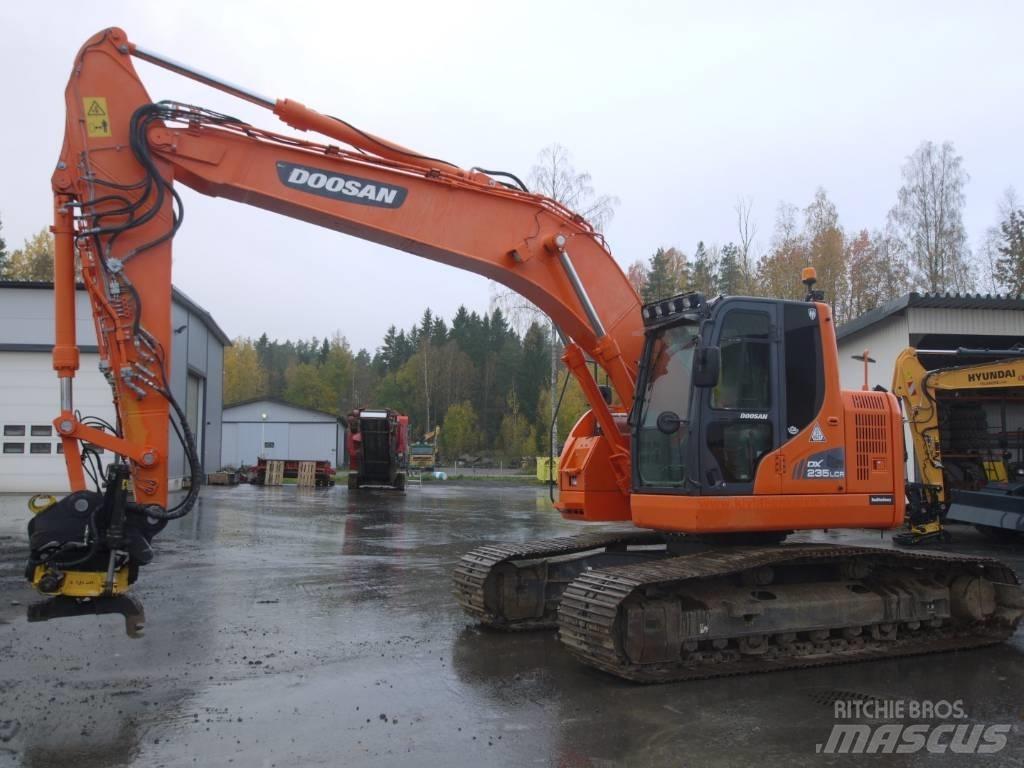 Doosan DX 235 LCR Гусеничні екскаватори