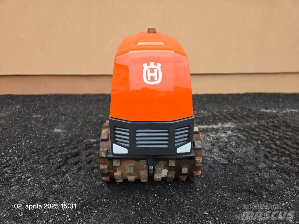  Husqarna LP 9505 Віброплити та вібротрамбовки