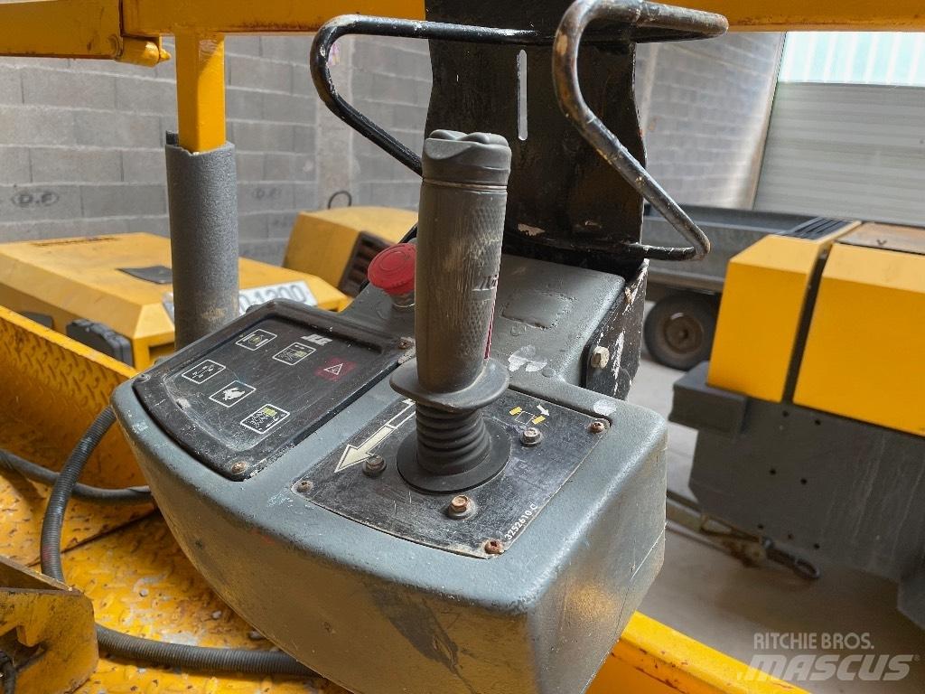 JLG 3246 ** A REPARER** Підйомники-ножиці