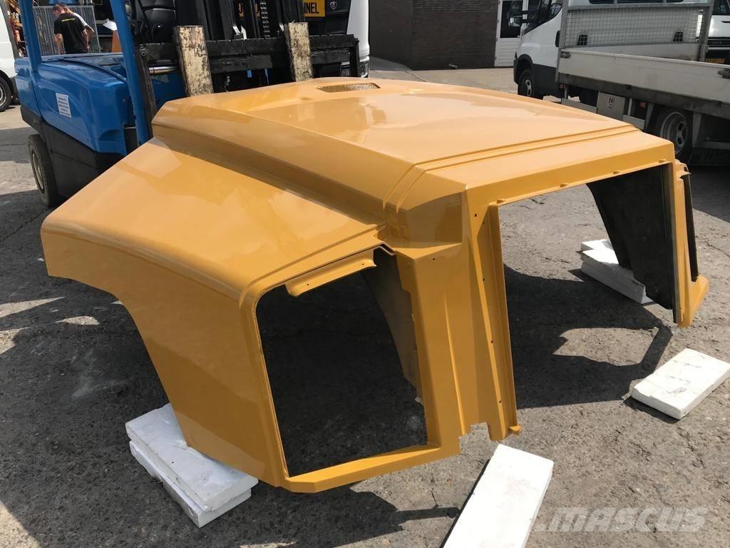 CAT 735 B Hood Шасі