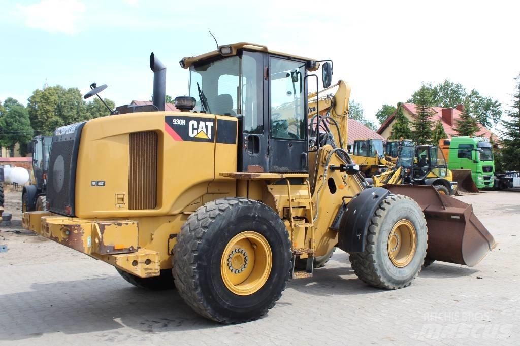 CAT 930 H Фронтальні навантажувачі