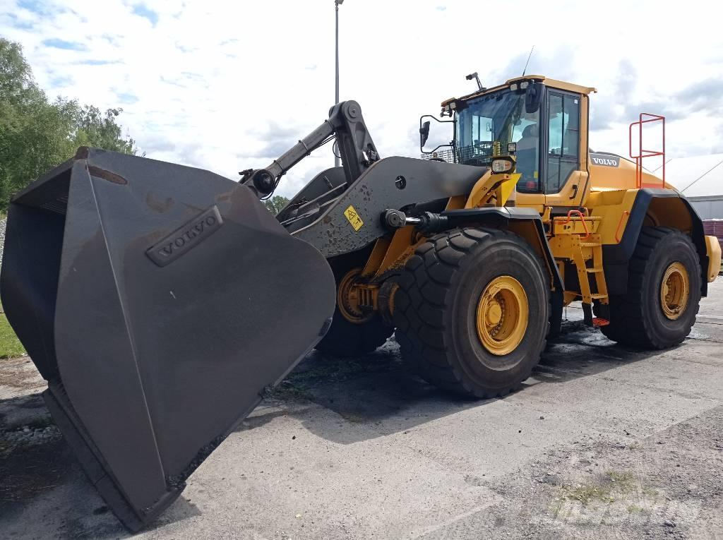 Volvo L 220 H Фронтальні навантажувачі
