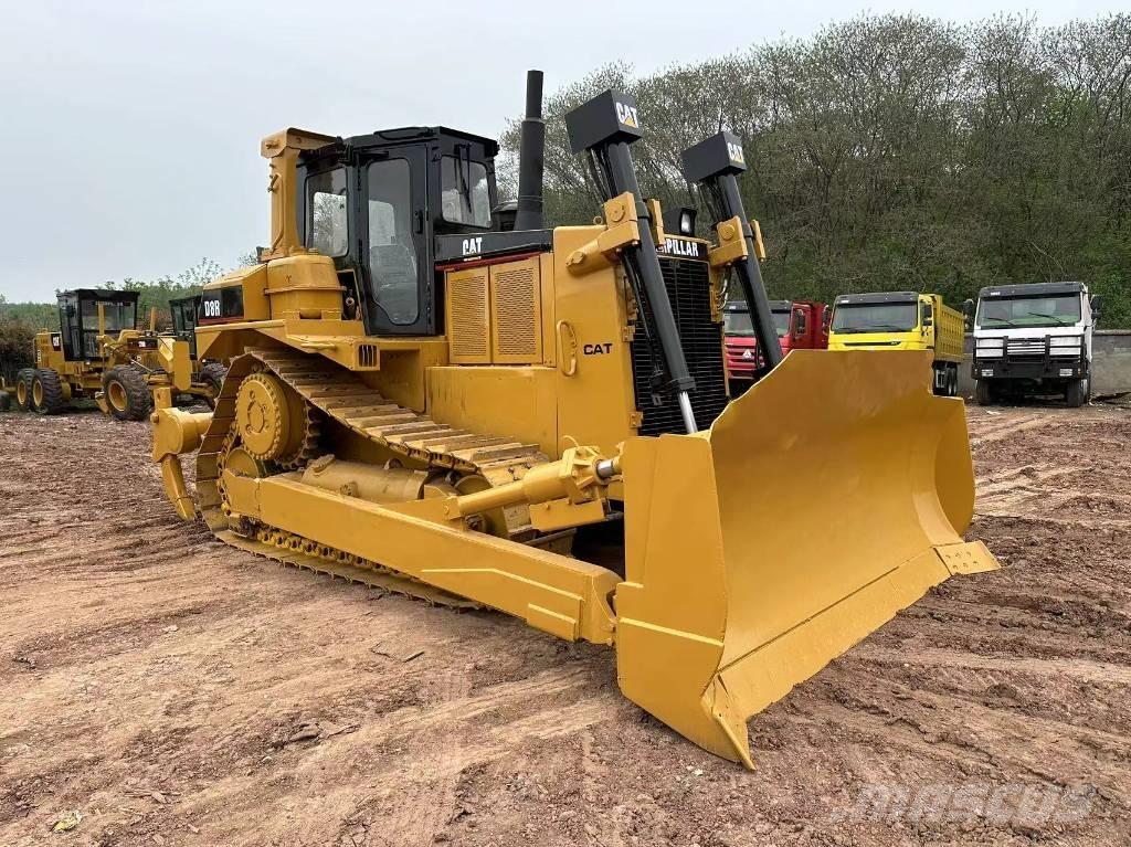 CAT D 8 R Гусеничні бульдозери