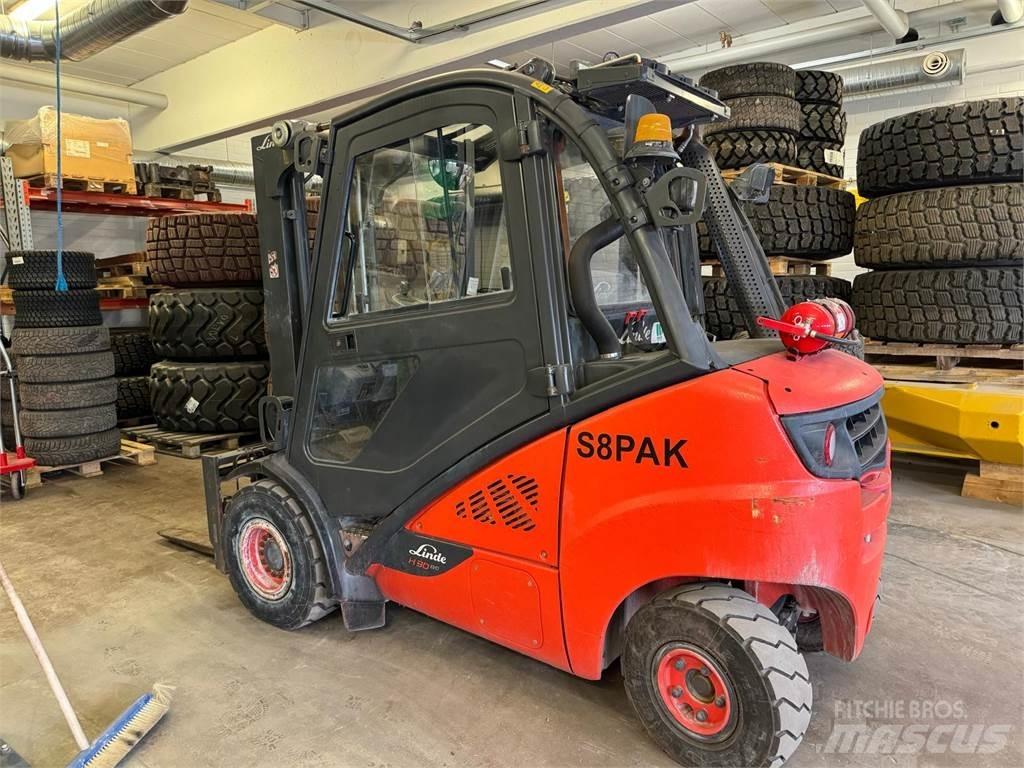 Linde H30D-02 Дизельні навантажувачі