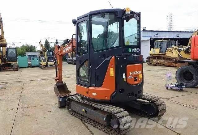 Hitachi 30 Гусеничні екскаватори