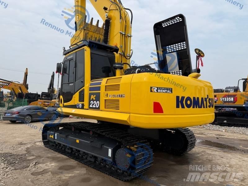 Komatsu PC 220-8 Гусеничні екскаватори