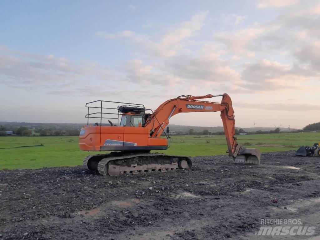 Doosan DX 225 Гусеничні екскаватори