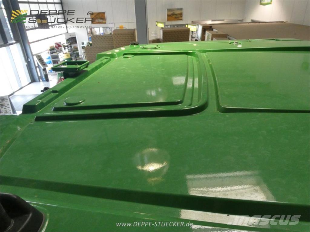 John Deere 7R 330 Трактори