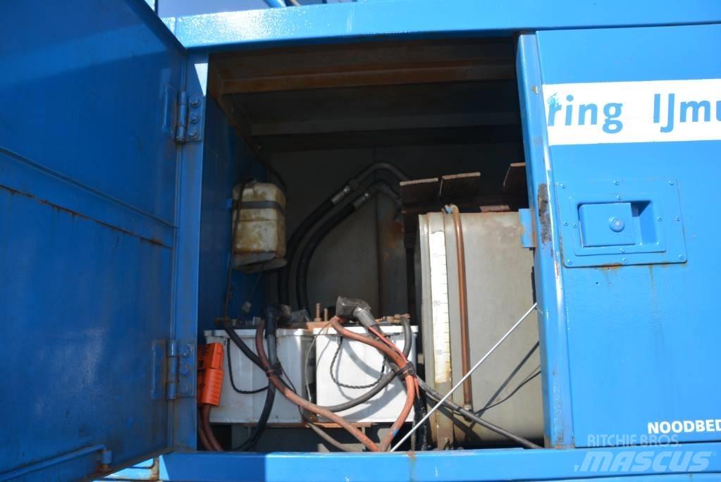 Hitachi KH 180-3 Гусеничні крани