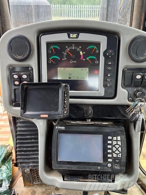 CAT D 6 T LGP Гусеничні бульдозери