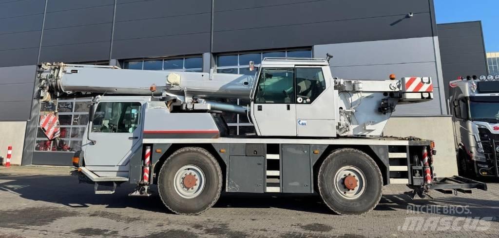 Liebherr LTM 1030-2 автокрани