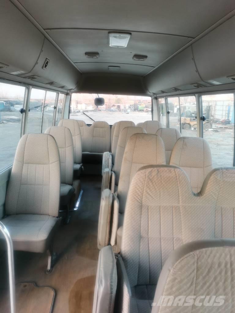 Toyota Coaster Bus Мікроавтобуси