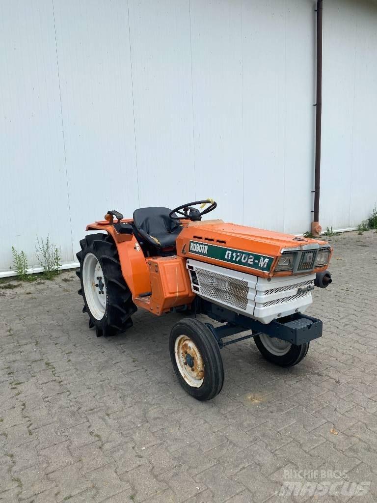 Kubota B1702-M Трактори