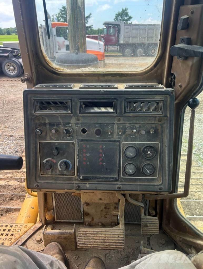 CAT D 5 H XL Гусеничні бульдозери