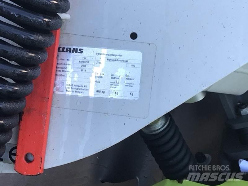 CLAAS CORTO 3200 F Косилки-формувачі