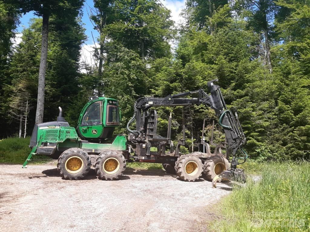 John Deere 1110G Форвардери