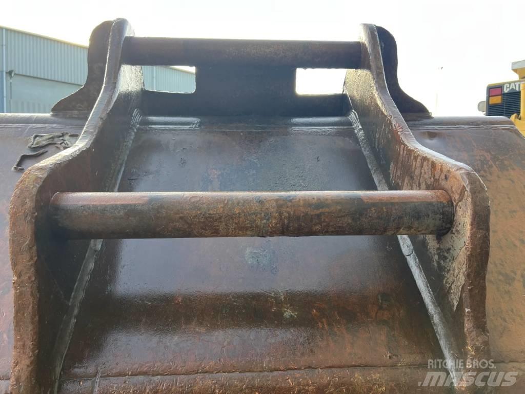 OilQuick OQ90 Ковші
