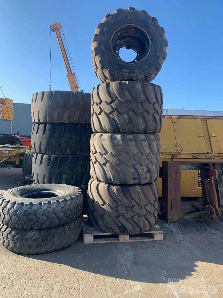 BKT Flotation Radial Шини