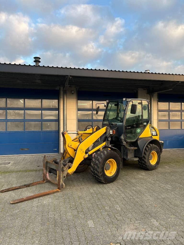 Komatsu WA 80-6 Фронтальні навантажувачі