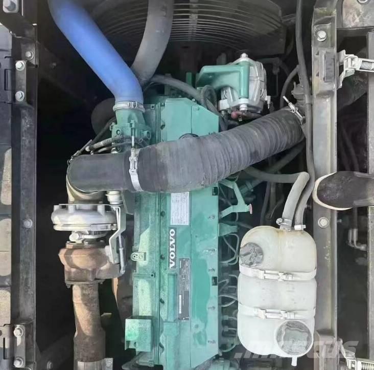 Volvo EC290 Гусеничні екскаватори