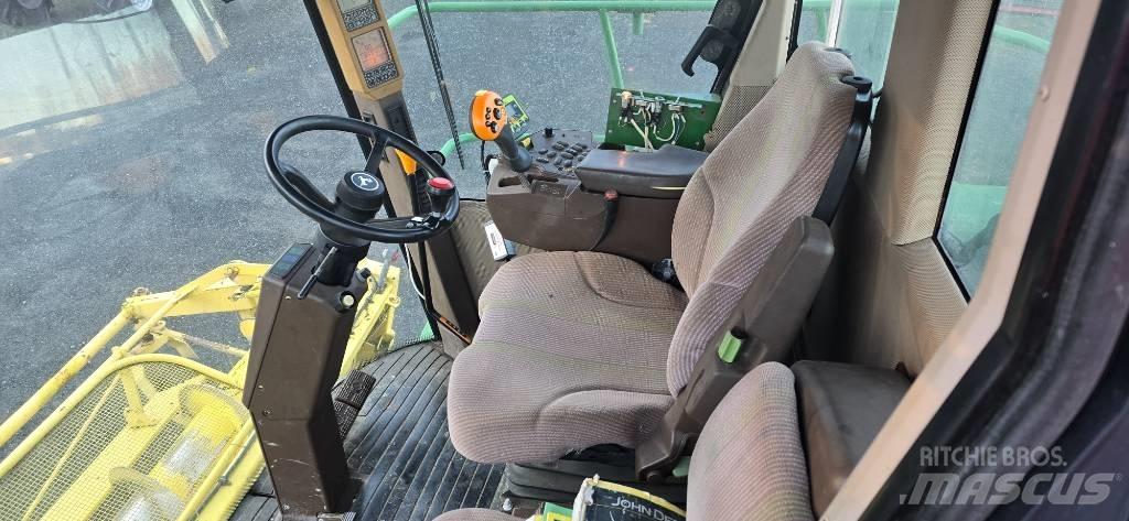 John Deere 7400 Кормозбиральні комбайни