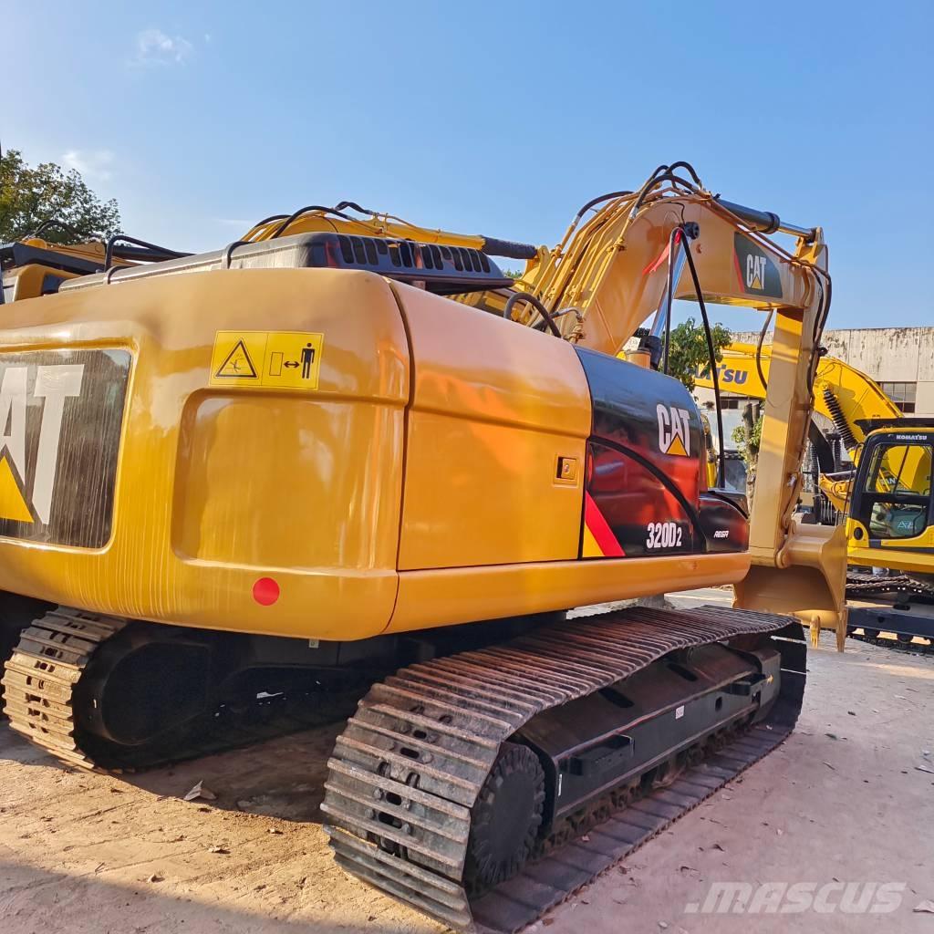 CAT 320 D Гусеничні екскаватори