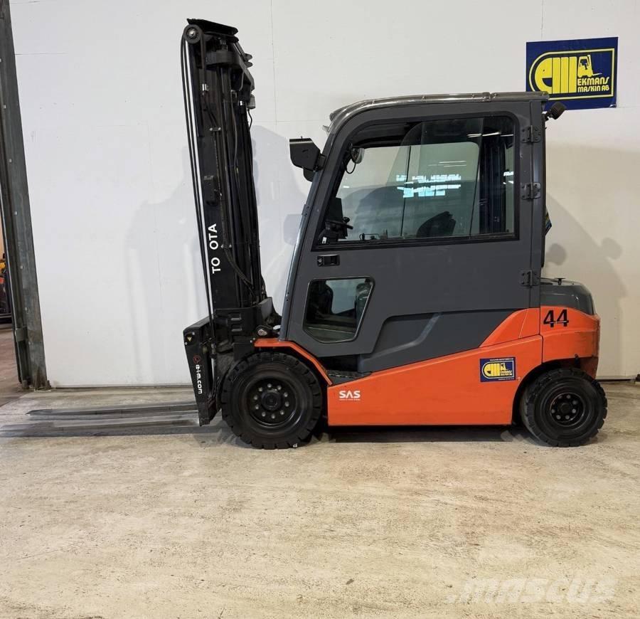 Toyota truck 8FBMT45 Електронавантажувачі