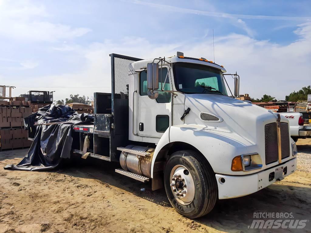 Kenworth T 300 Вантажівки-платформи/бокове розвантаження
