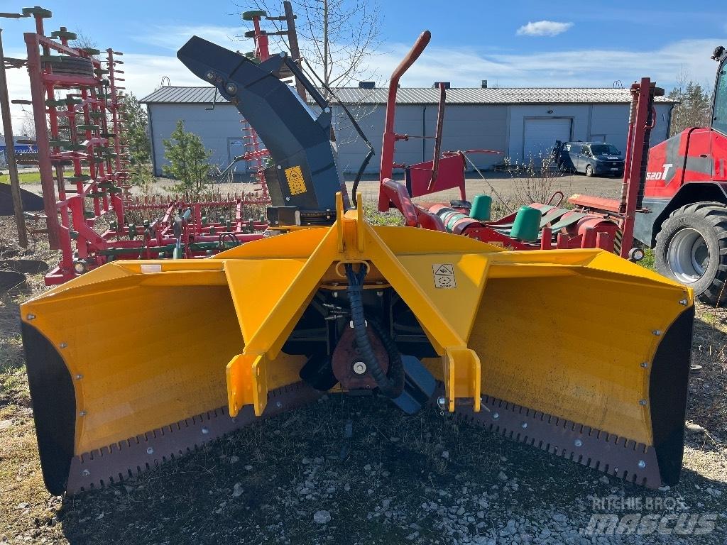 Wieska 275 LAY Снігомітли