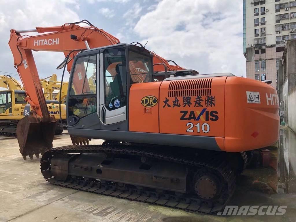 Hitachi zx210 Гусеничні екскаватори