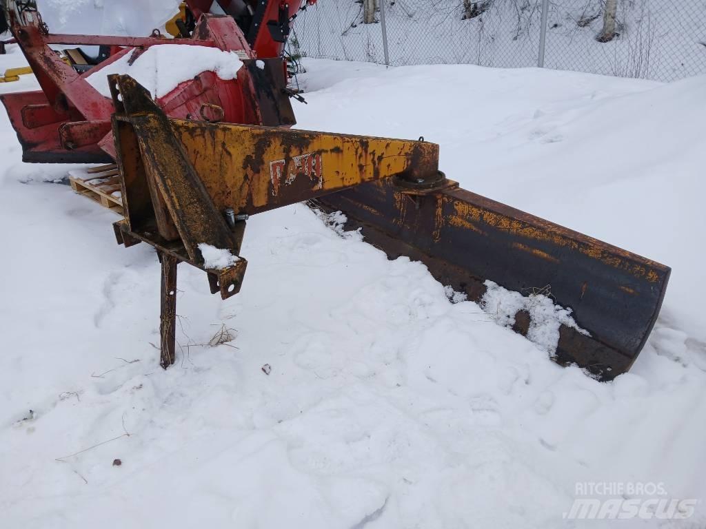 Raju Perälevy 250 cm Дорожні праски