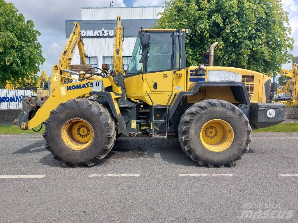 Komatsu WA320-5 Фронтальні навантажувачі