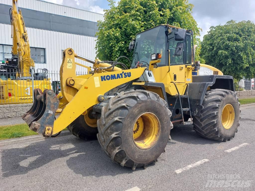 Komatsu WA320-5 Фронтальні навантажувачі