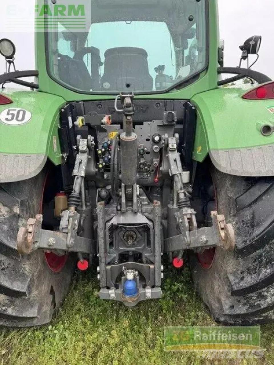 Fendt 724 vario Трактори