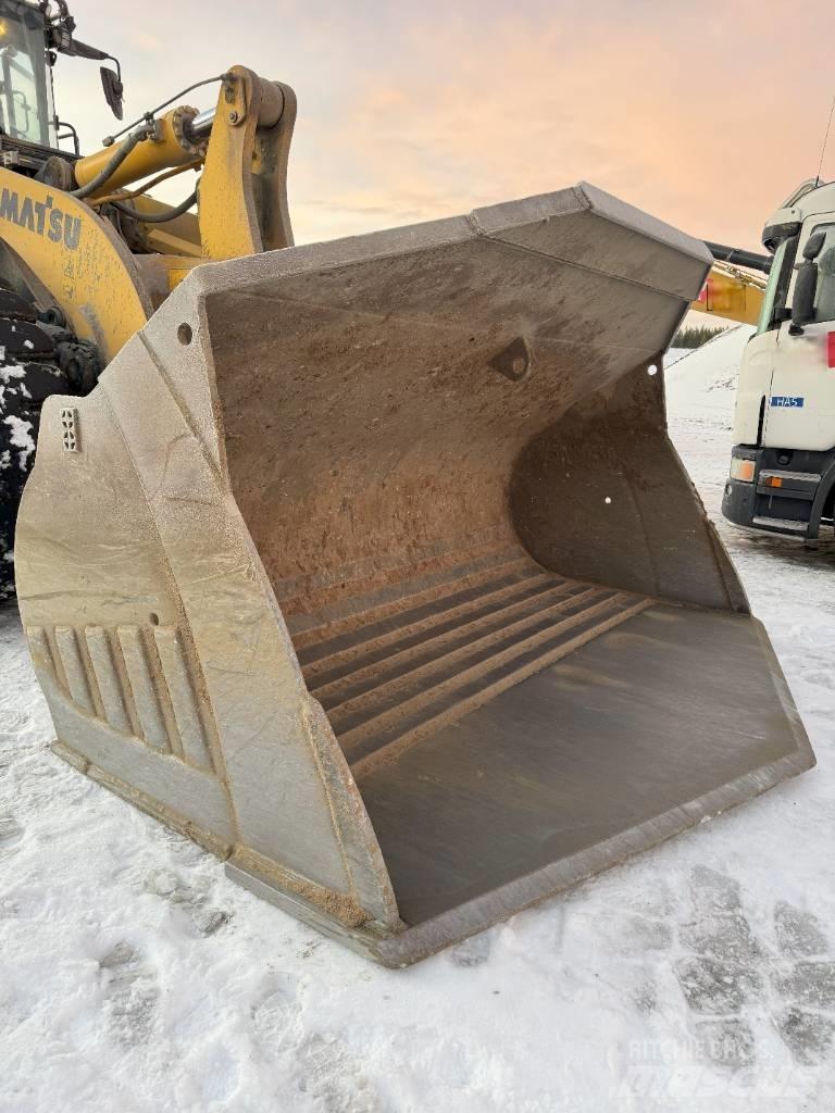 Komatsu WA 500- 8 Фронтальні навантажувачі