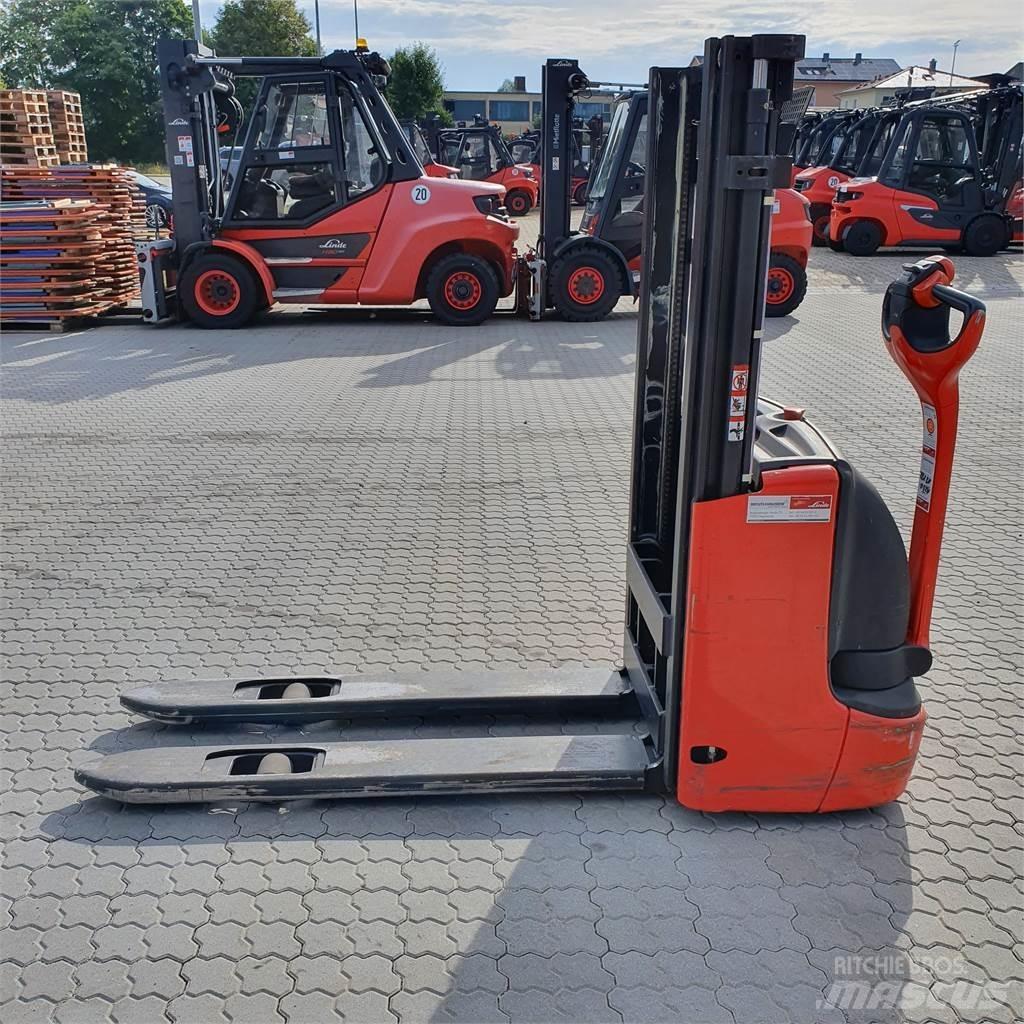 Linde L12 Ручний візок