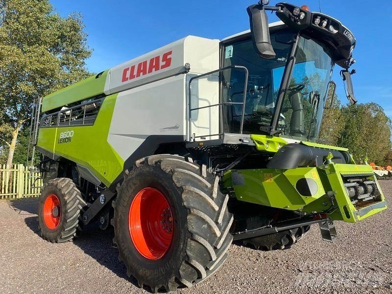 CLAAS LEXION 8600 Зернозбиральні комбайни