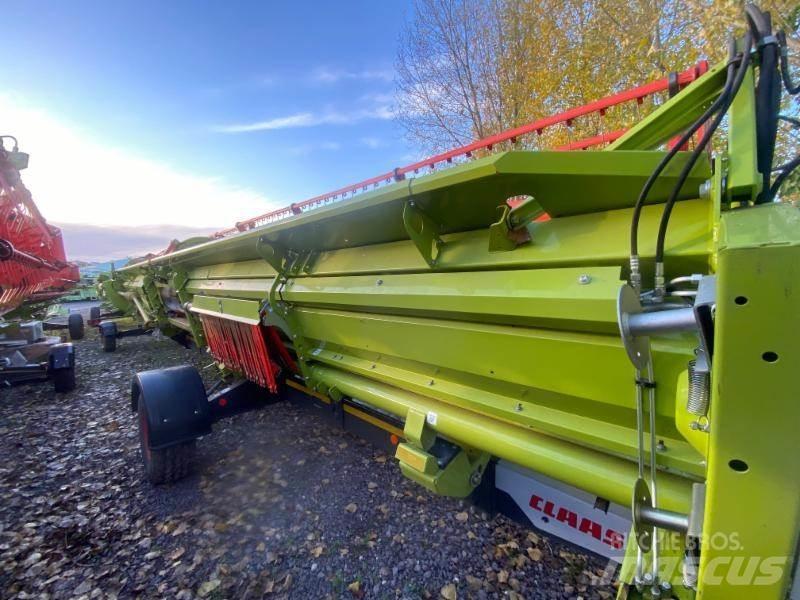 CLAAS LEXION 8600 Зернозбиральні комбайни