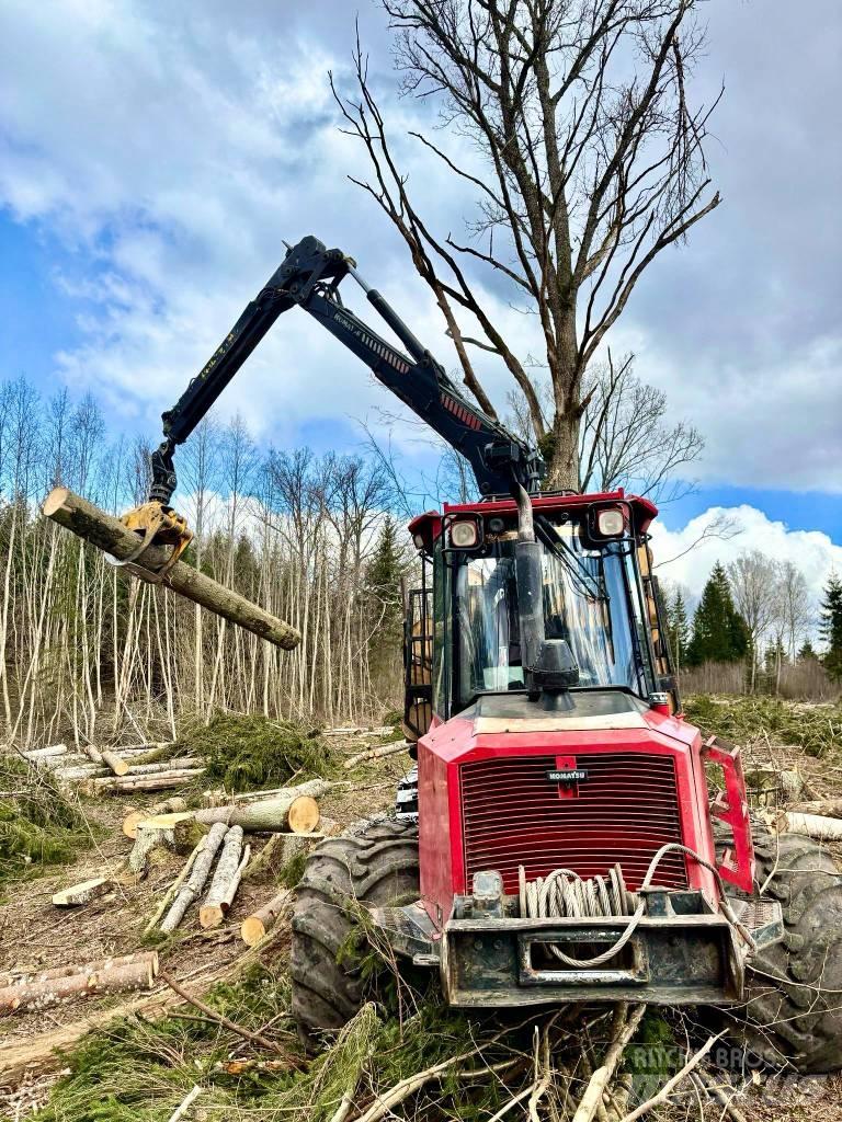 Komatsu 830.3 Форвардери