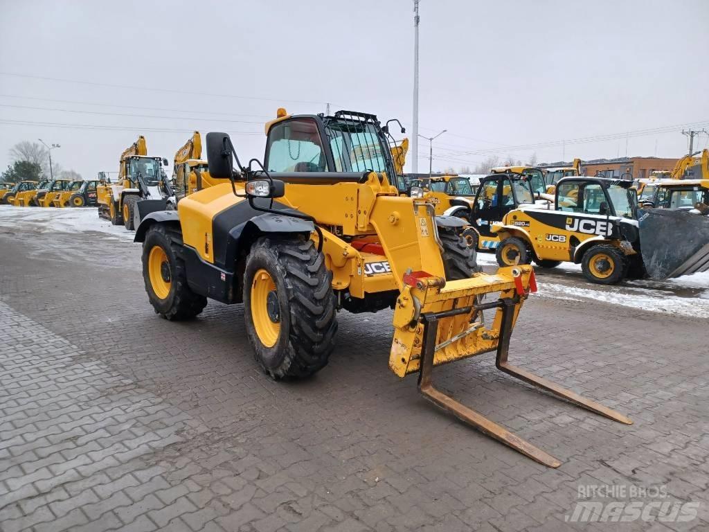JCB 535-95 Телескопічні навантажувачі