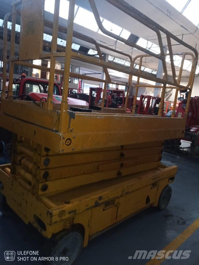 Haulotte Compact 12 Підйомники-ножиці