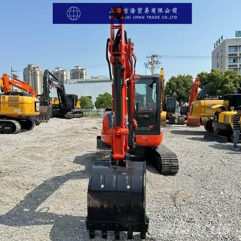 Kubota KX 155 Гусеничні екскаватори
