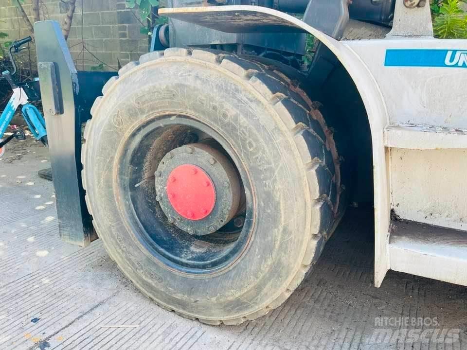 TCM FD100Z8 Дизельні навантажувачі